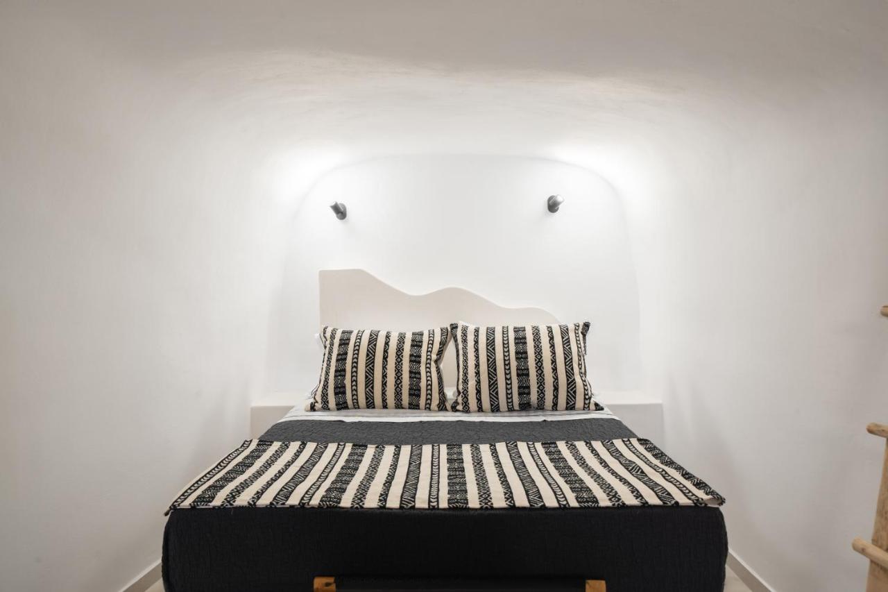 Spilia Caves Santorini